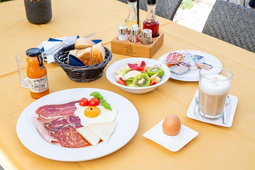 Restaurant & Rooms Nino Порат Екстериор снимка