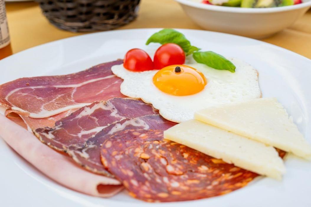 Restaurant & Rooms Nino Порат Екстериор снимка